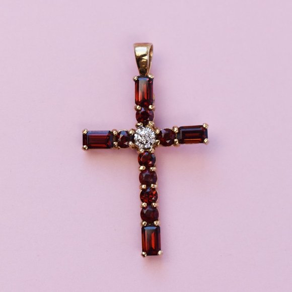 Garnet and diamond cross pendant solid 10K gold - Picture 10 of 12